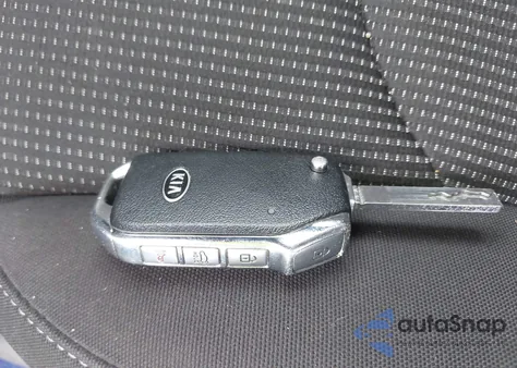 2020 Kia Forte Lxs z USA, uszkodzony, nr VIN 3KPF24AD7LE211642